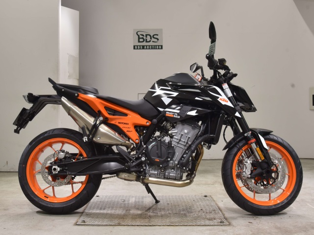 KTM 890 DUKE GP 2024