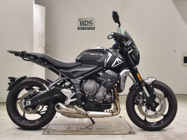 Triumph TRIDENT660 2024