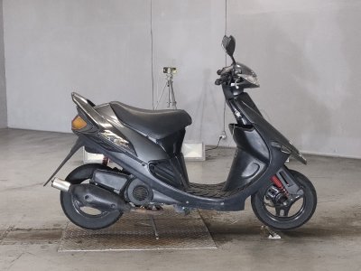 Suzuki SEPIA ZZ
