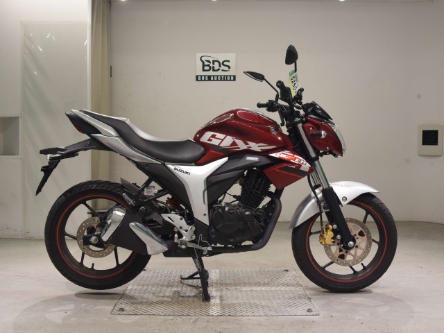 Suzuki GIXXER150