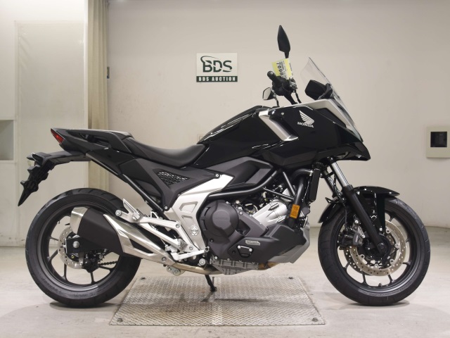 Honda NC750X 2025