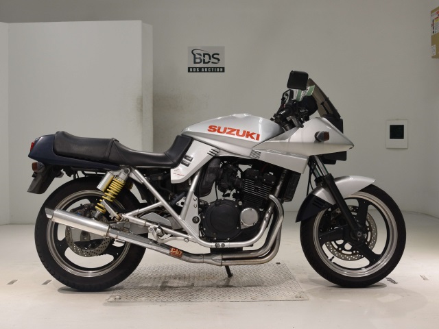 Suzuki GSX250S KATANA