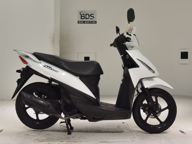 Suzuki ADDRESS V110