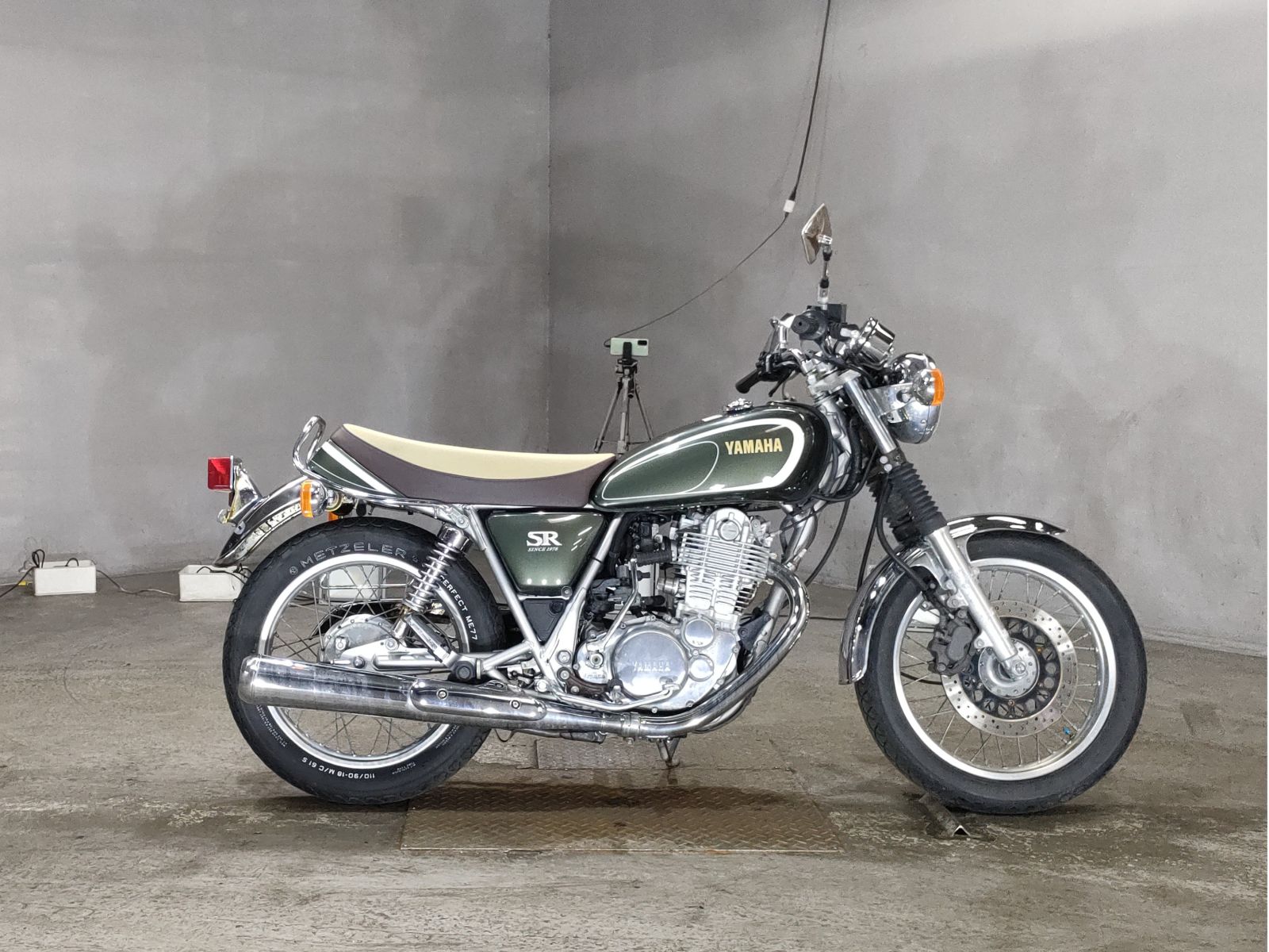 Yamaha SR400 2013