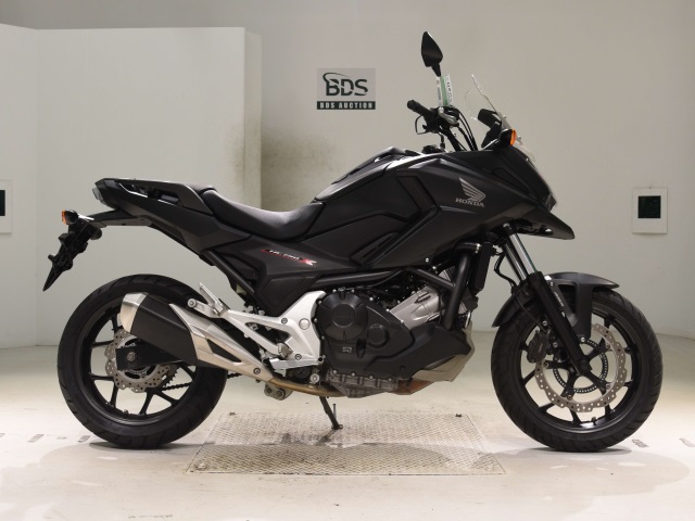 Honda NC750X 2016