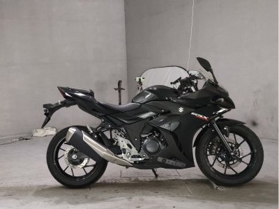 Suzuki GSX250R