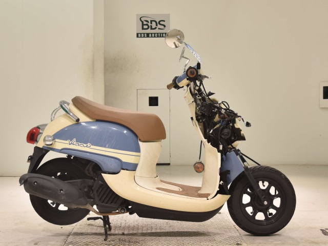 Yamaha vino -4 2023