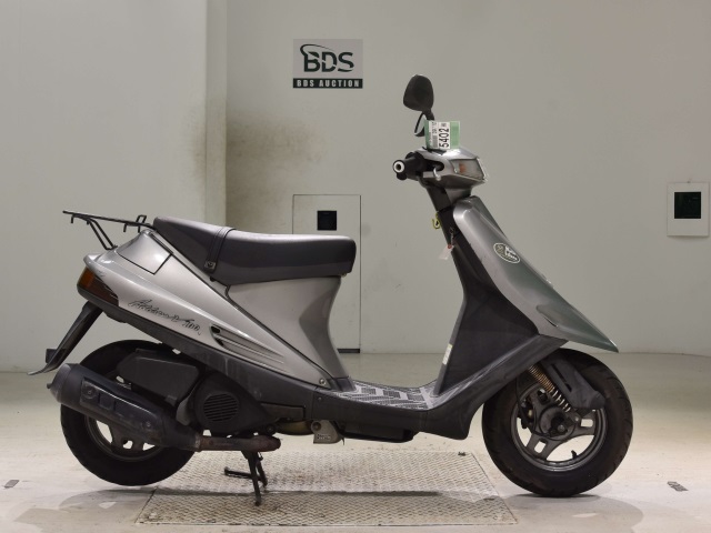Suzuki ADDRESS V100