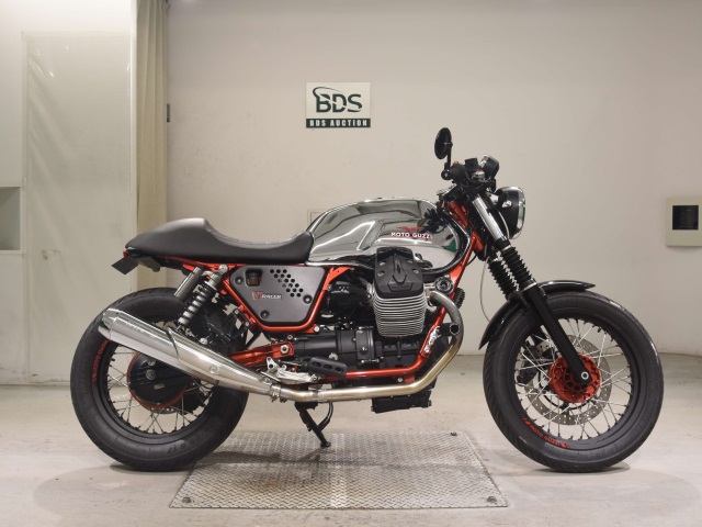 Moto Guzzi V7 RACER 2015