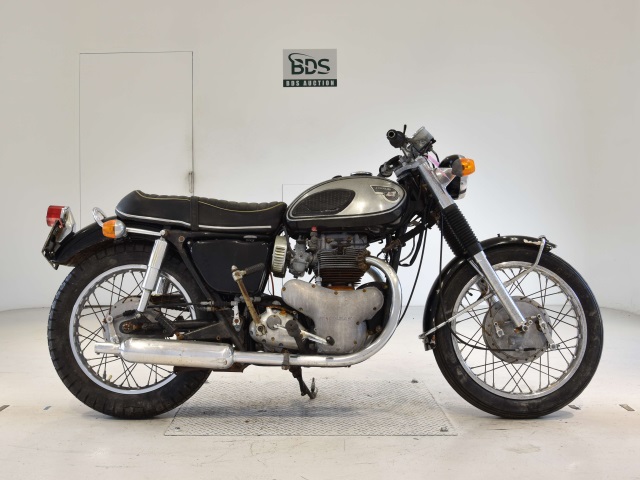Kawasaki W1