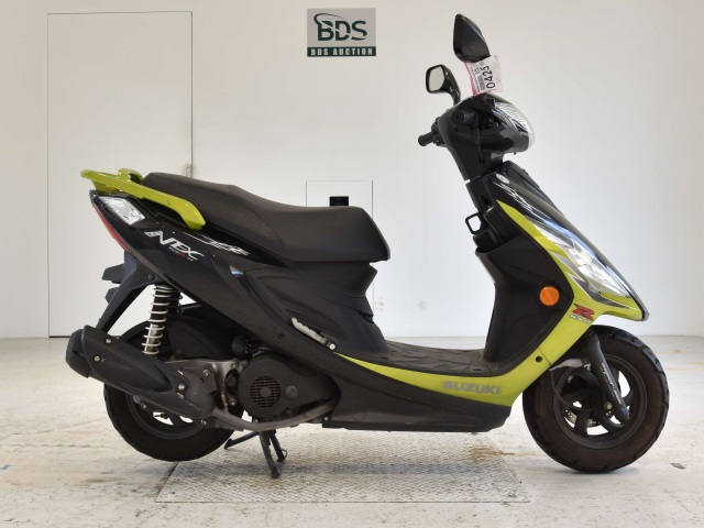 Suzuki GSR125 2010
