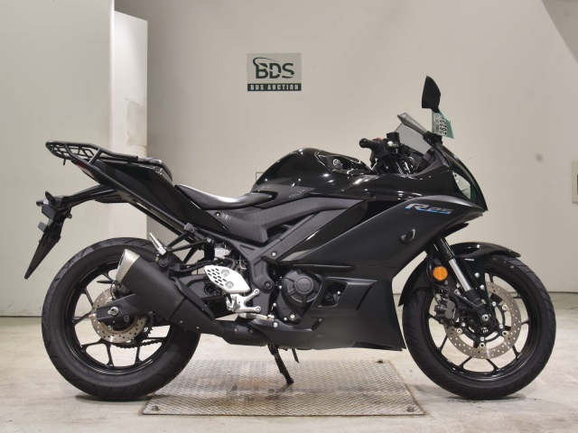 Yamaha YZF-R25A 2023