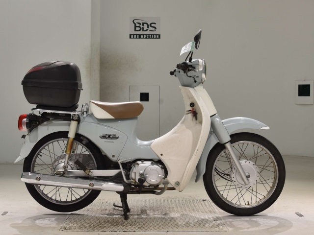 Honda C110 2011