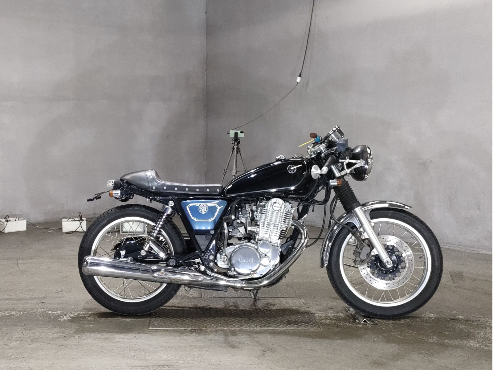 Yamaha SR400 2020