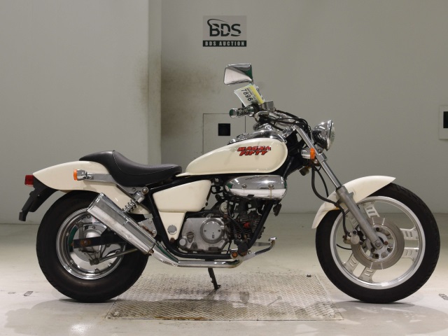 Honda MAGNA50 2003
