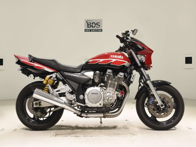 Yamaha XJR1300 2001