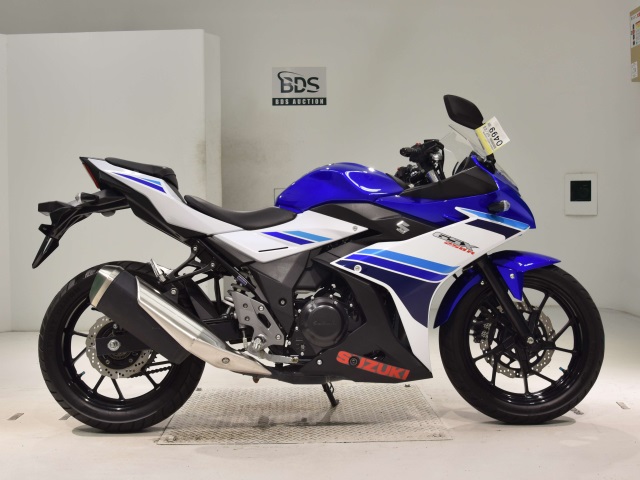 Suzuki GSX250R