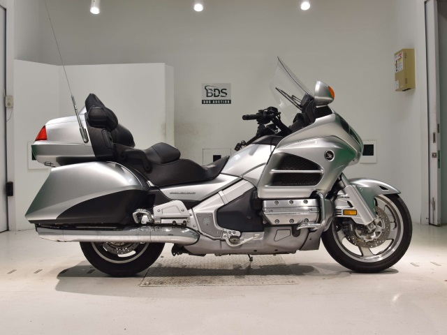 Honda GL1800 AIRBAG NAVI 2013