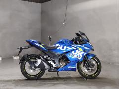 Suzuki GIXXER250SF