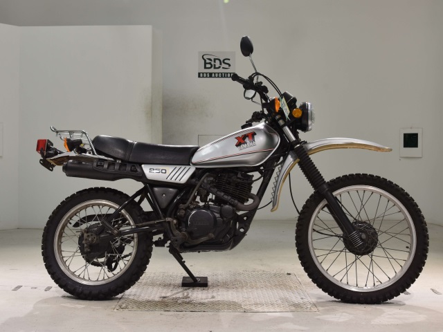 Yamaha XT250