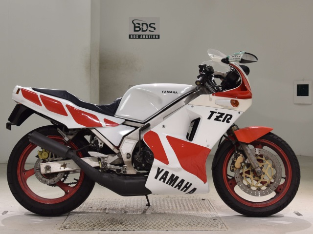 Yamaha TZR250