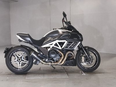 Ducati DIAVEL 2012