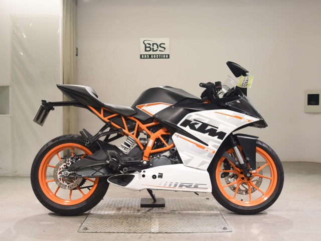 KTM RC 390 2016