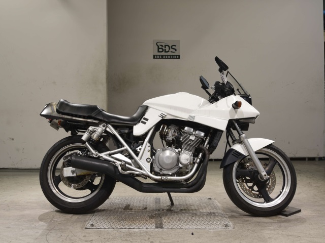 Suzuki GSX250S KATANA