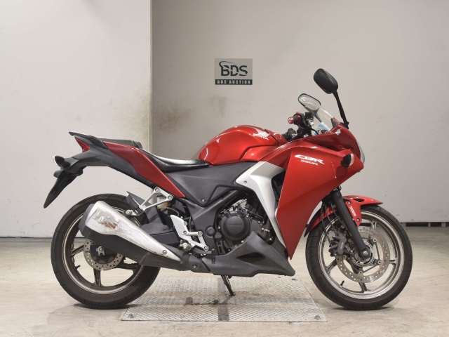 Honda CBR250RA 2011