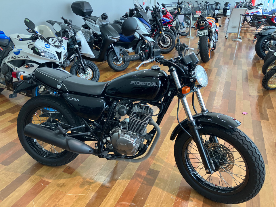 Honda CB223S 2010