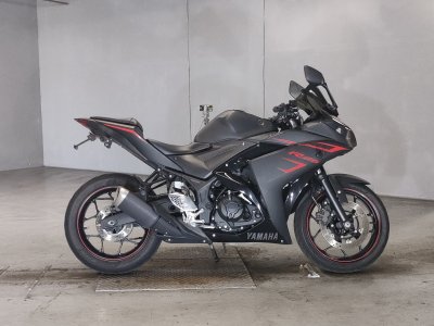 Yamaha YZF-R25 2017