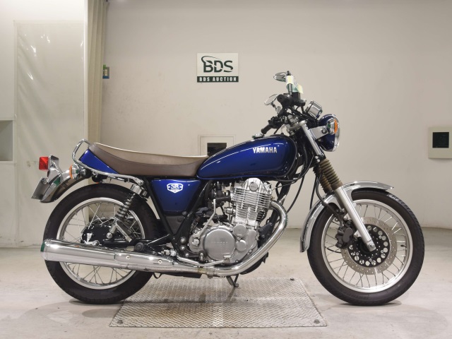 Yamaha SR400 2021