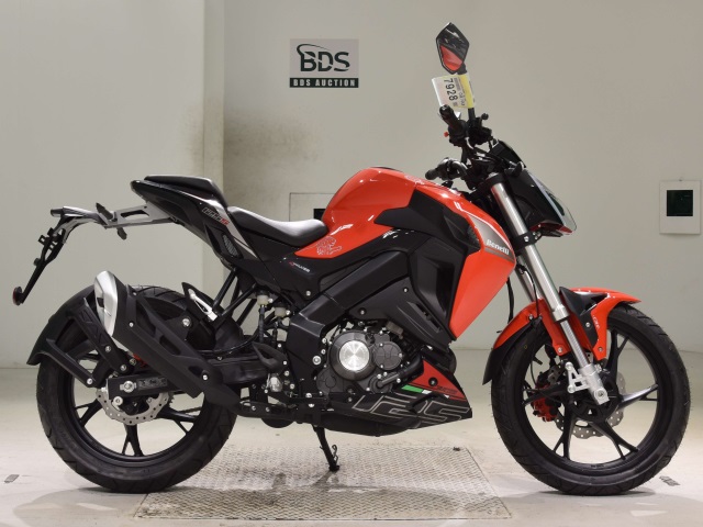Benelli 125S 2022