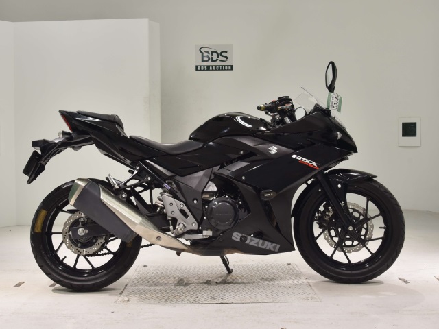 Suzuki GSX250R