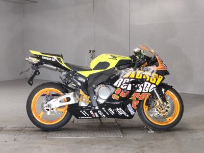 Honda CBR1000RR 2005