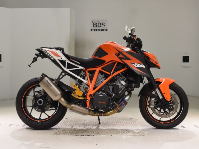 KTM 1290 SUPERDUKE R 2015