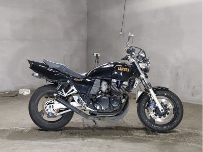 Yamaha XJR400 2004