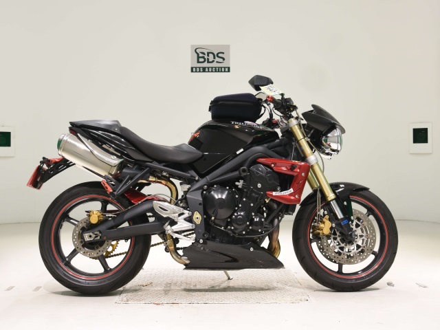 Triumph STREET TRIPLE 2009