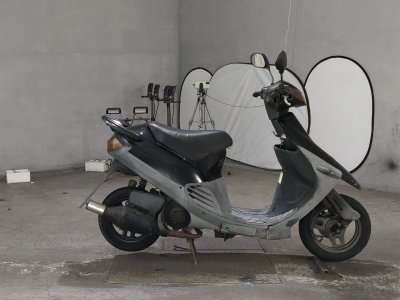 Suzuki SEPIA ZZ