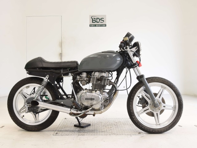 Honda CB400TII HAWK2 1978