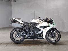 Honda CBR600RR 2011