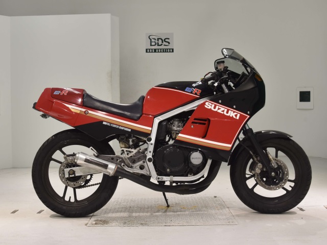 Suzuki GSX-R400 1984