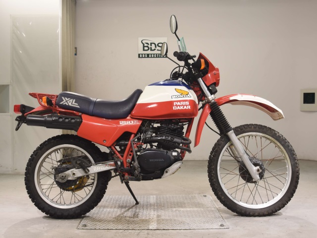 Honda XL250R PARIS-DAKAR 1982