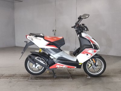 Aprilia SR125