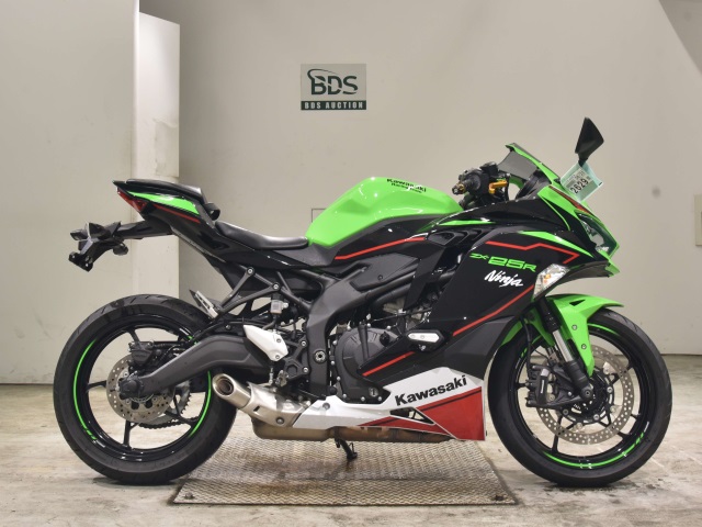 Kawasaki NINJA ZX-25R 2022