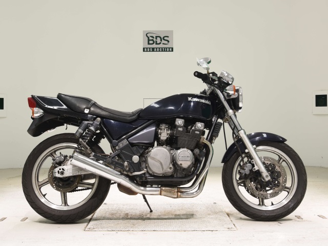Kawasaki ZEPHYR550 2024