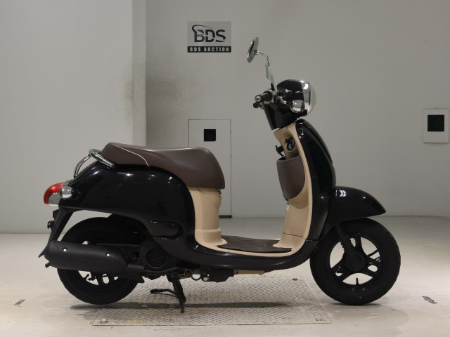 Honda GIORNO 2011