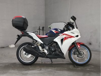 Honda CBR250R 2011