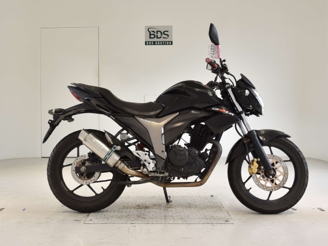Suzuki GIXXER150
