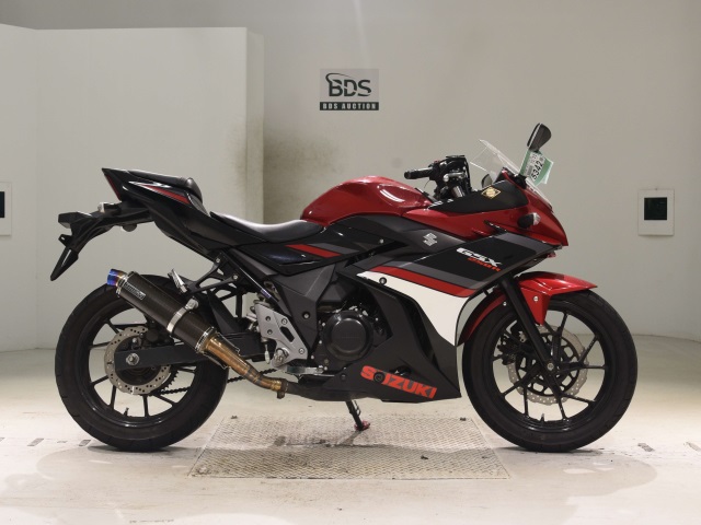 Suzuki GSX250R